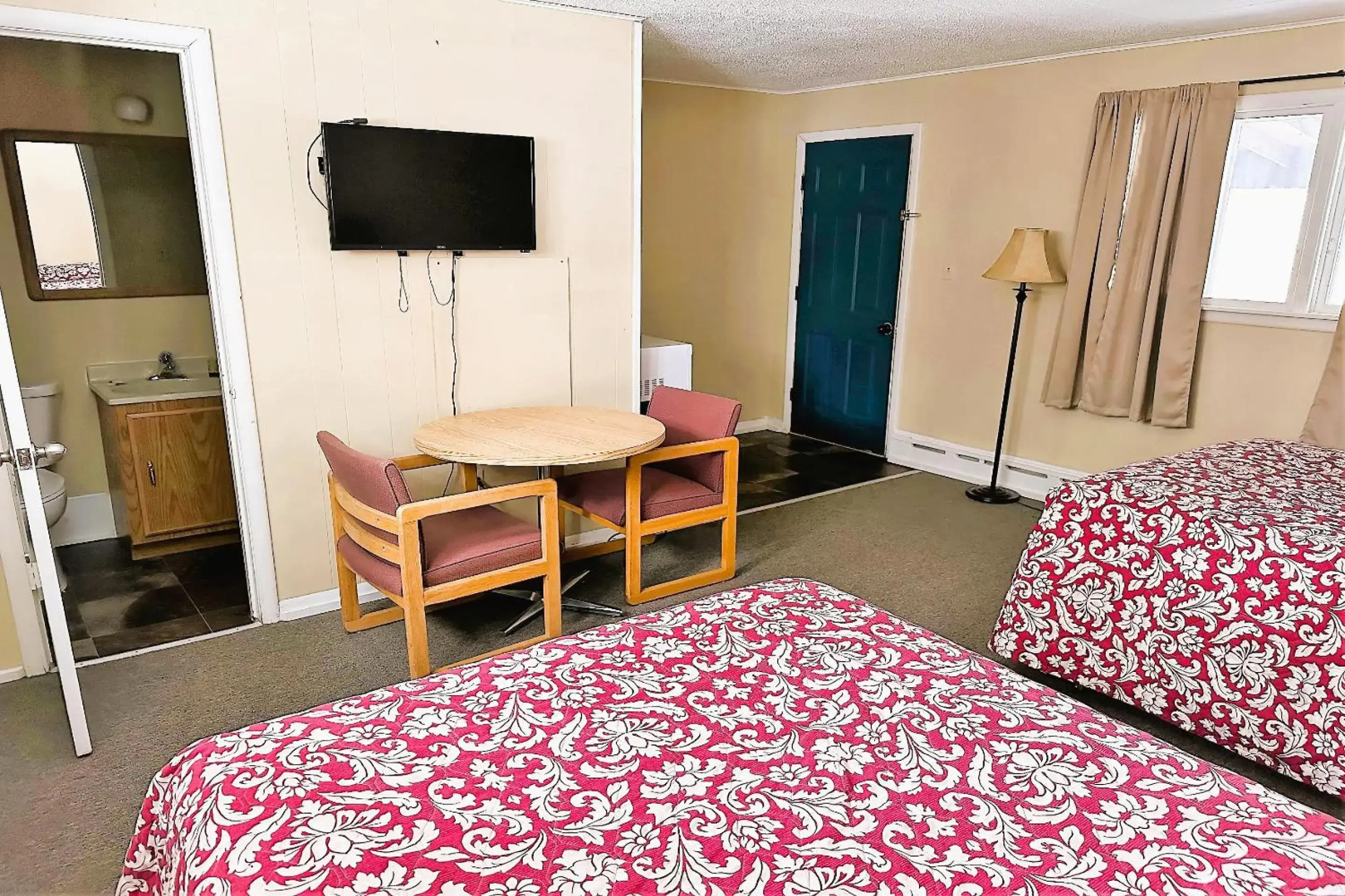 Love Hotels Timberline By OYO Lake Superior