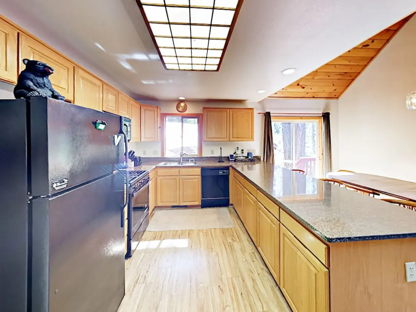 892 Evergreen Way Home 4 Bedrooms 2.5 Bathrooms Home