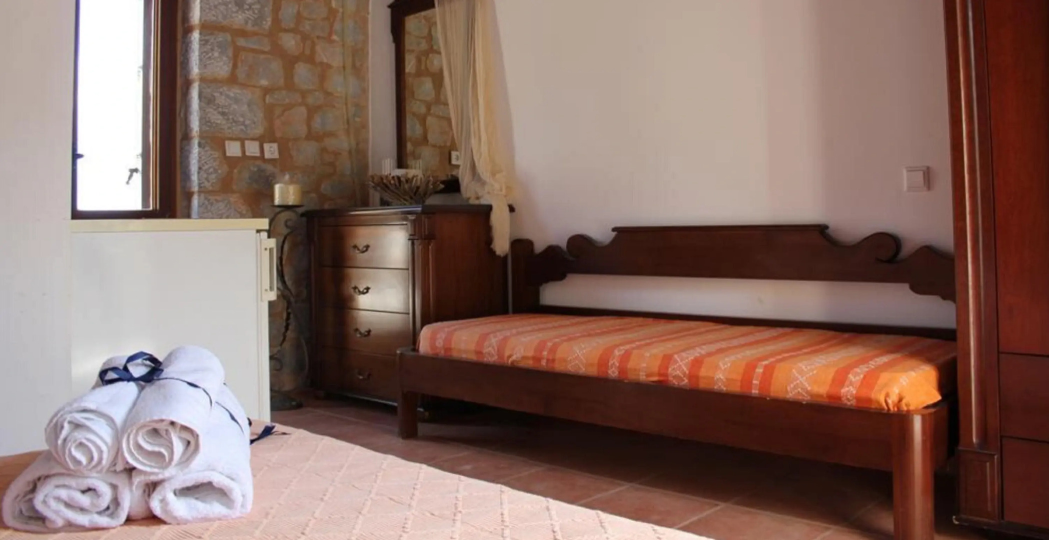 Lalloudes Seaside Accommodation