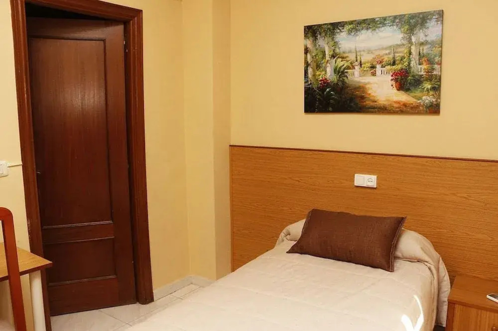 Hostal Restaurante Labrat