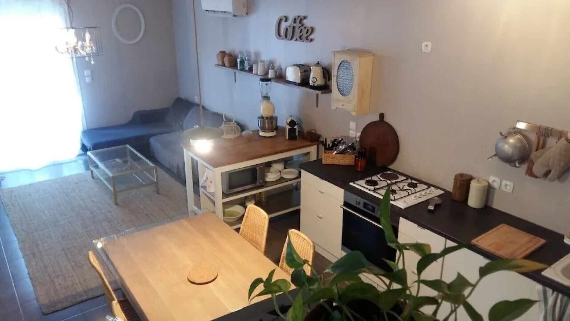 Maison au bord du Canal du midi