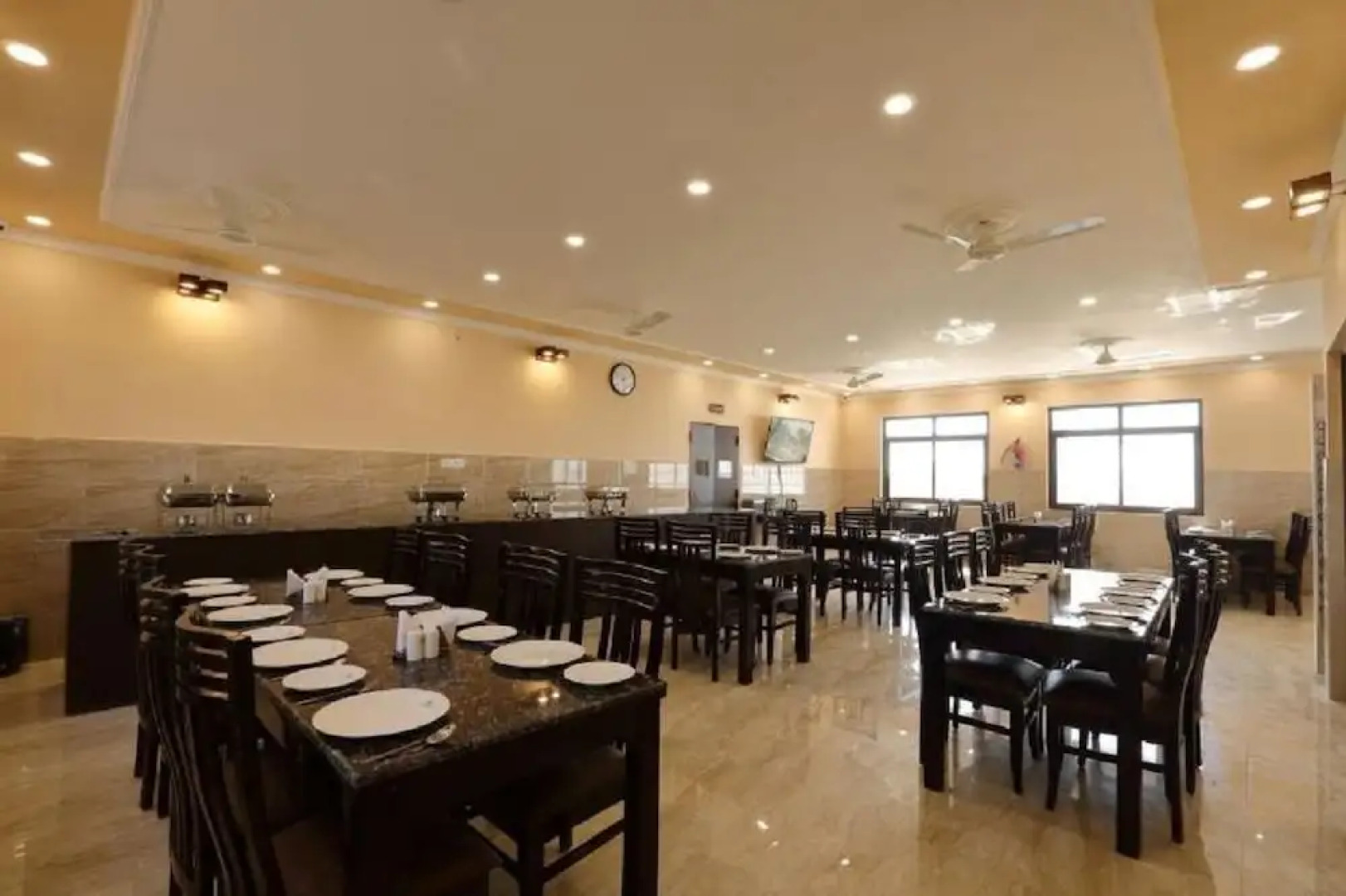 Charekh Food & Forest Resort