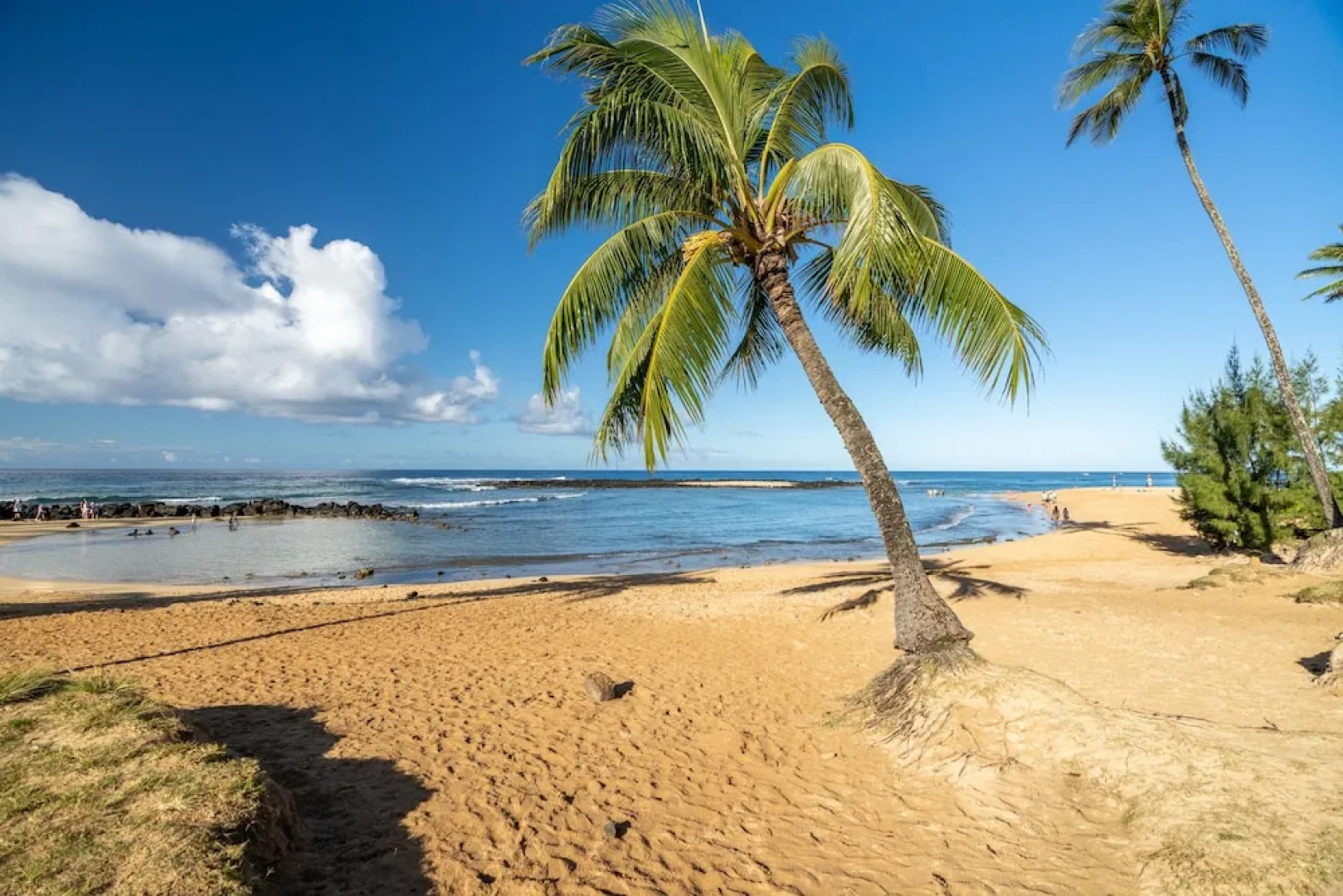 Hale Kahana'lu 2 Bedroom Condo by RedAwning