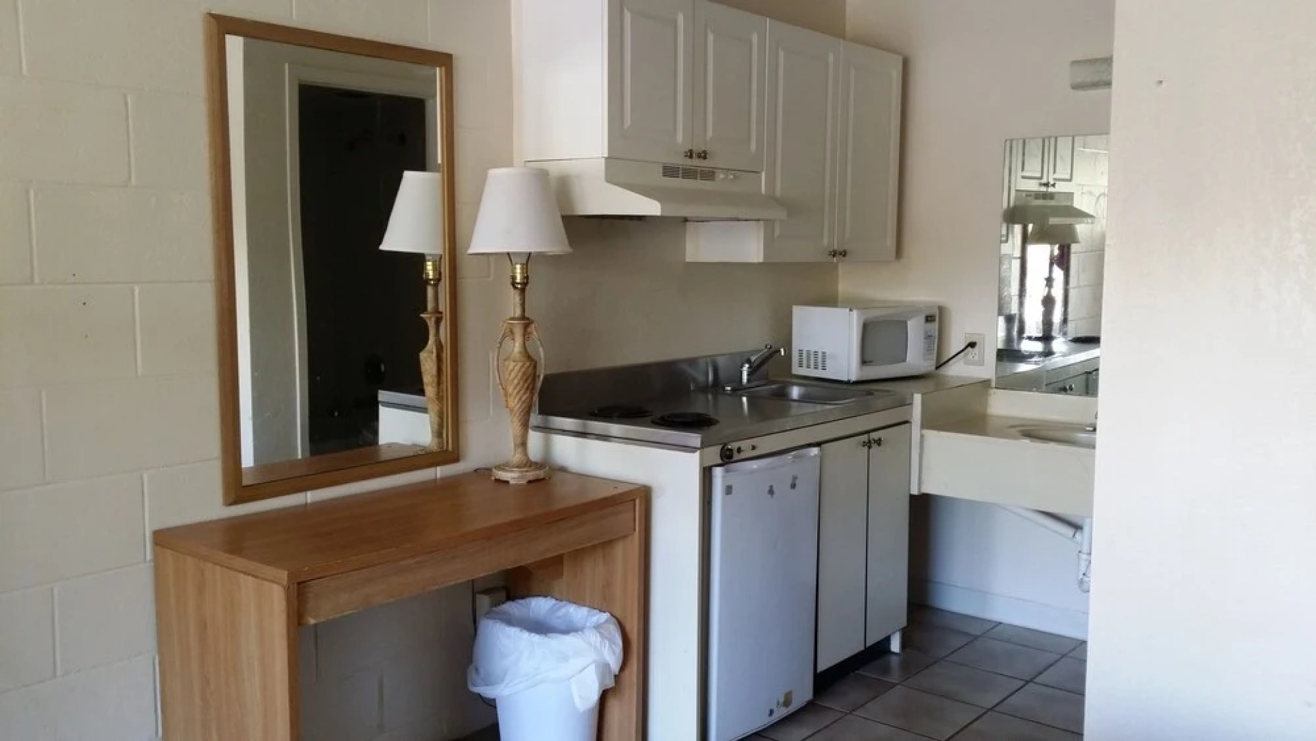 American Quality Lodge