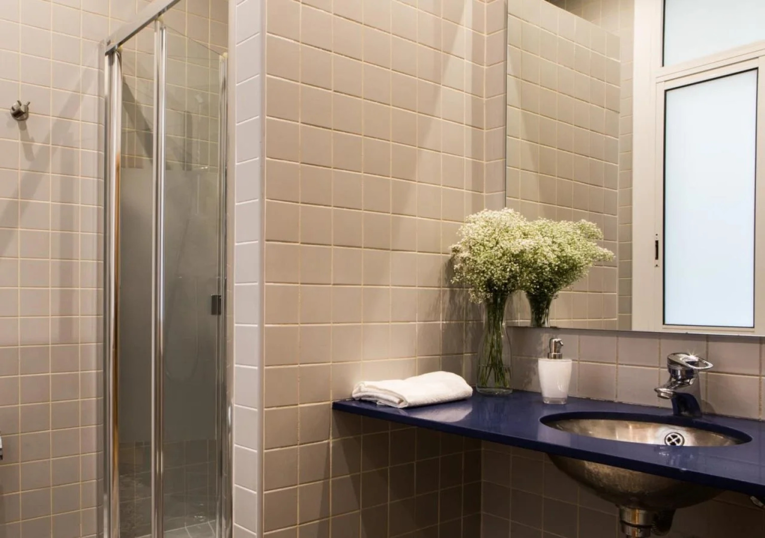 Born Barcelona Hostel