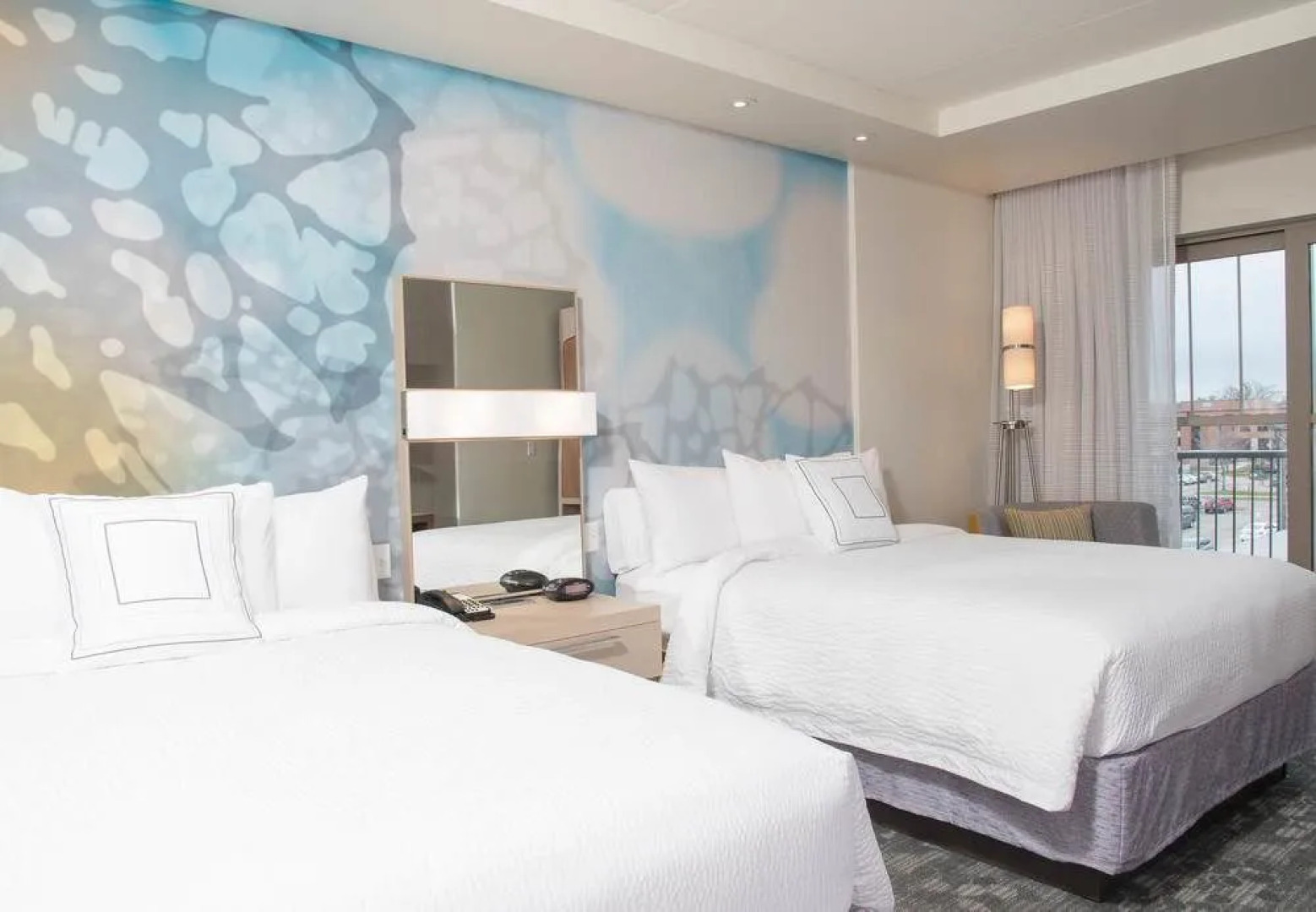 Courtyard Holland Downtown