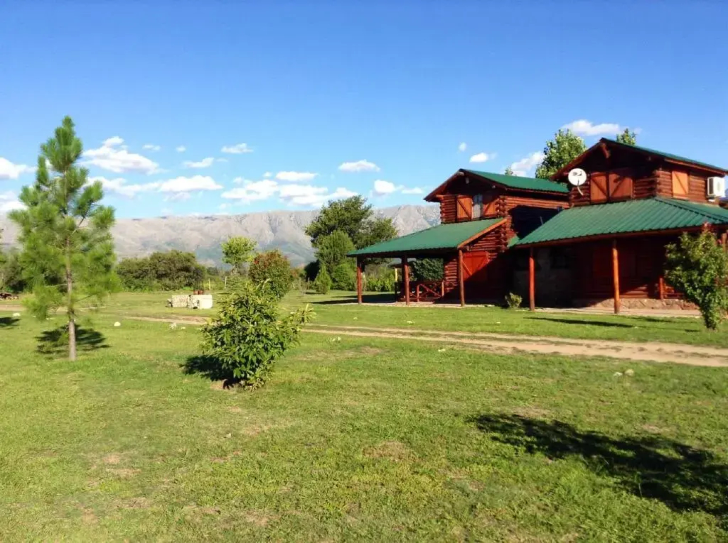 Las Cortaderas Cabanas De Tronco
