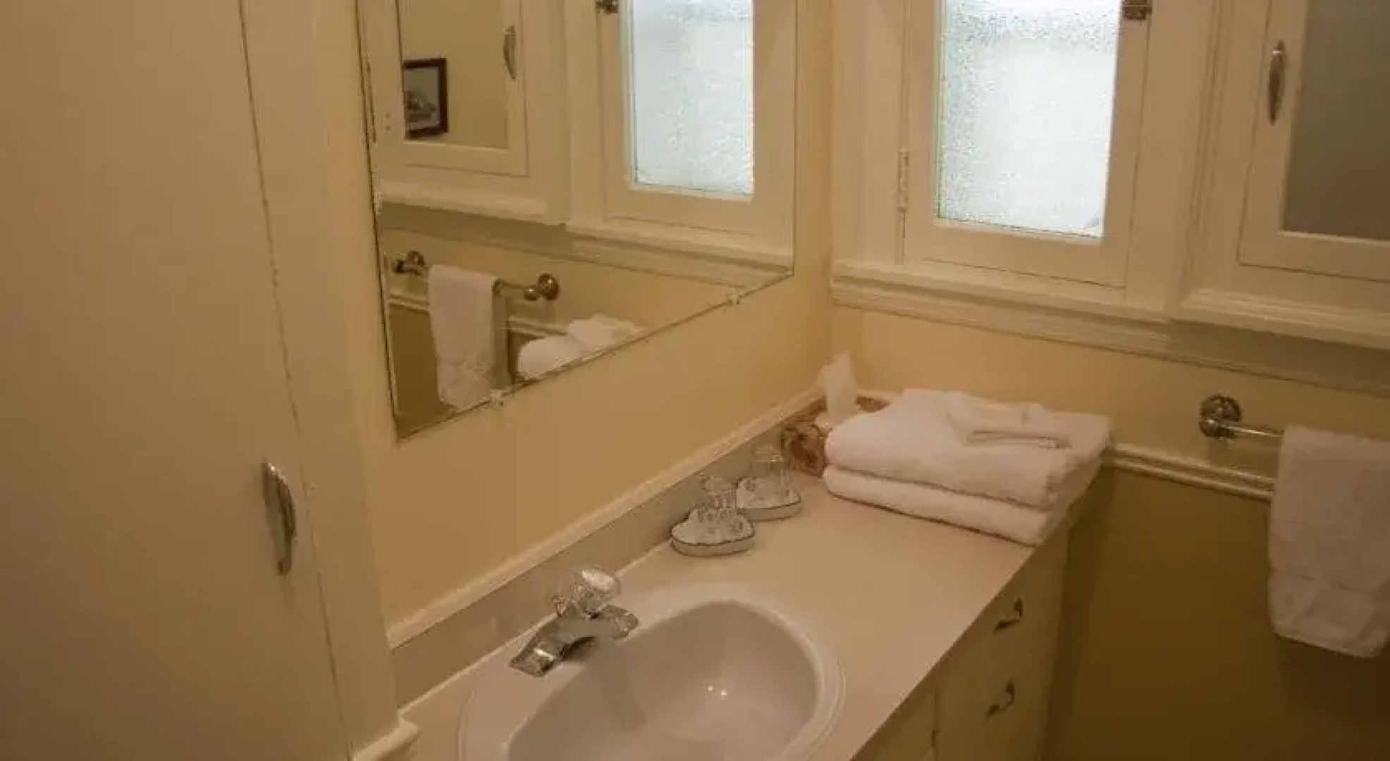 Au Cachet Acadien Bed And Breakfast