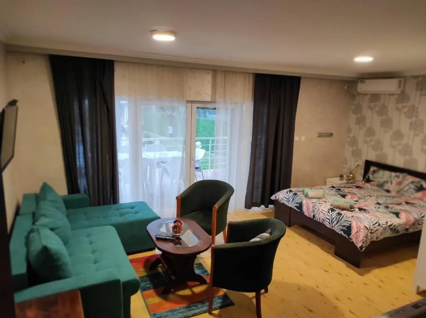 Vila Mila Riverside Apartments