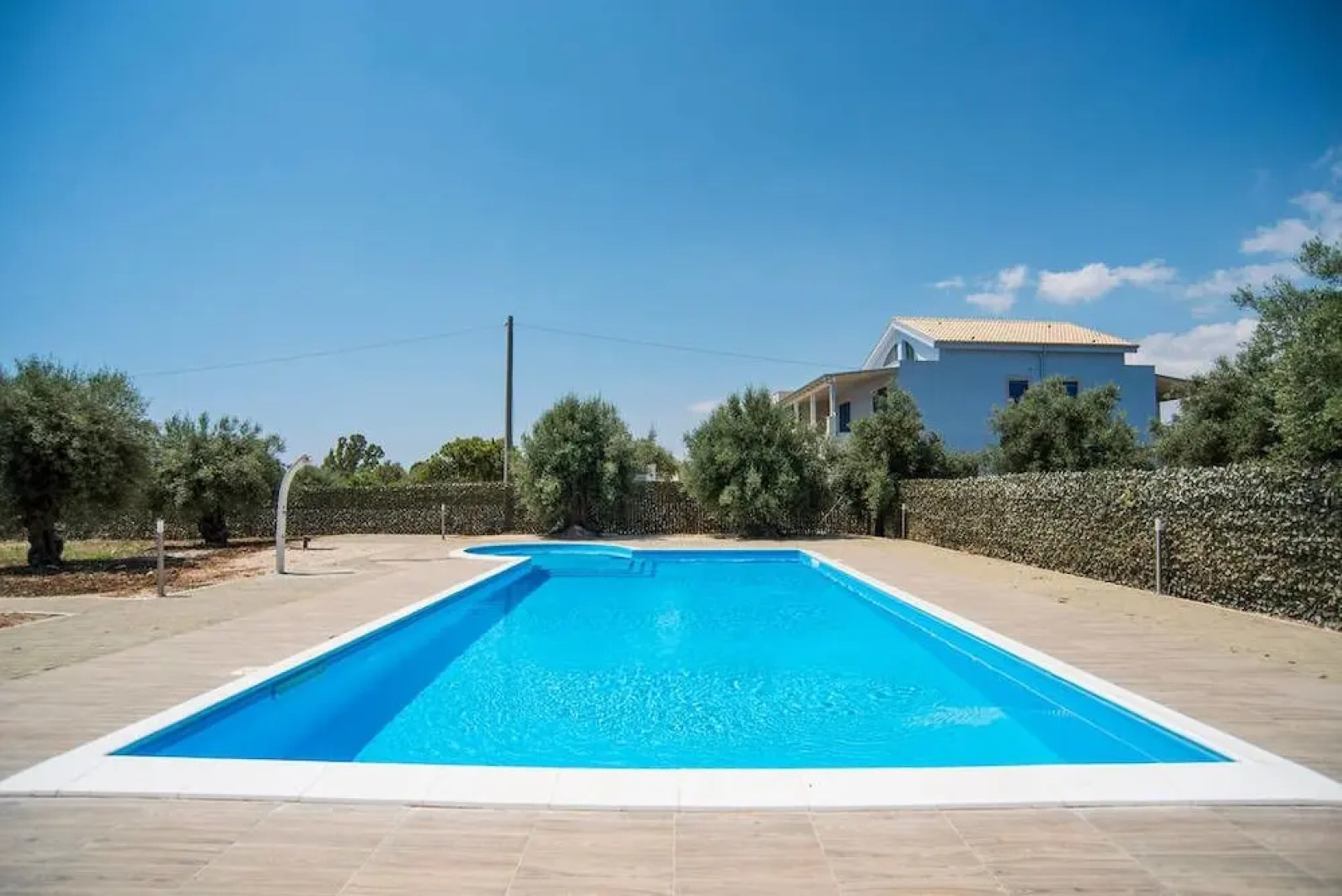 Holiday Nero D'Avola & Caponegro