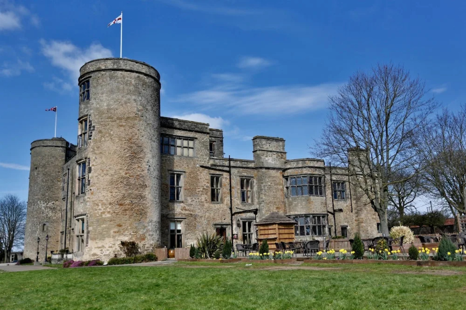 Walworth Castle Holiday Cottage