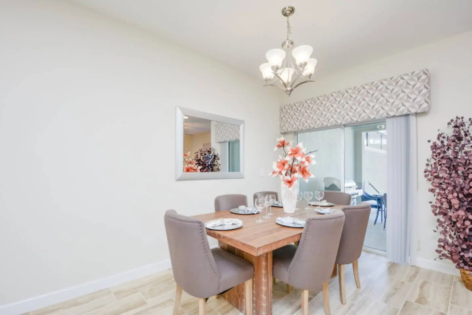 4 Bedrooms villa - Storey Lake