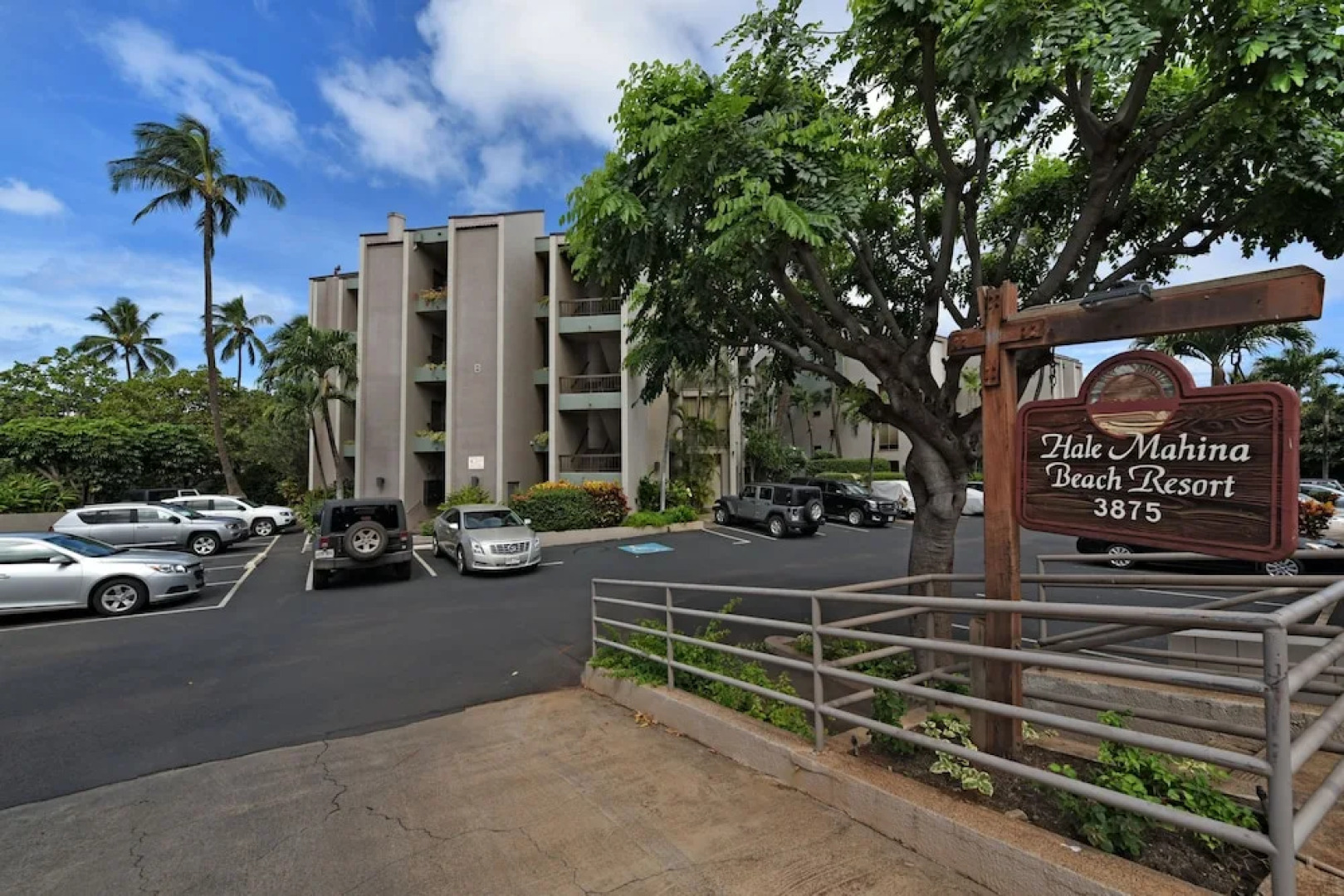 Hale Mahina #b101 1 Bedroom Condo by RedAwning