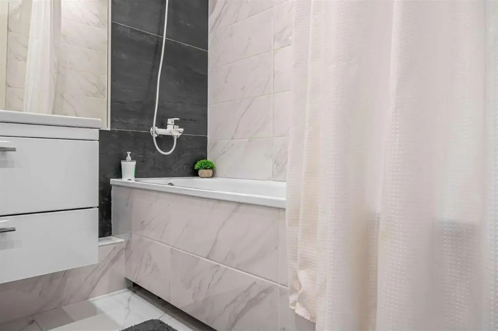 Апартаменты на улице Пирогова 5Ак6