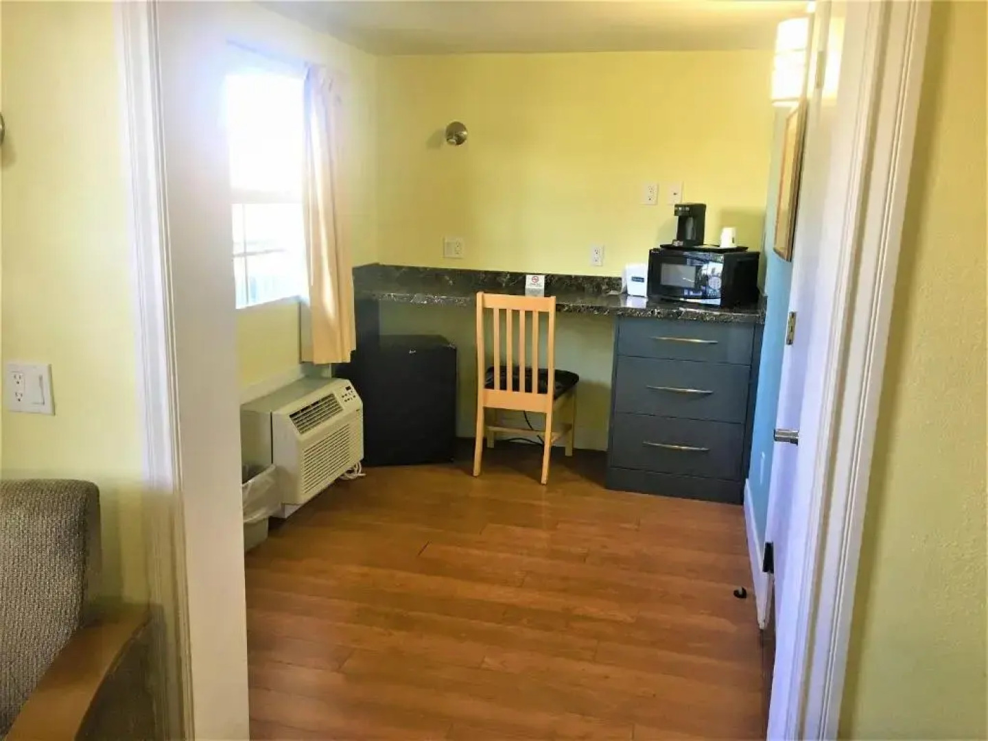 Econo Lodge Inn & Suites Fairfield