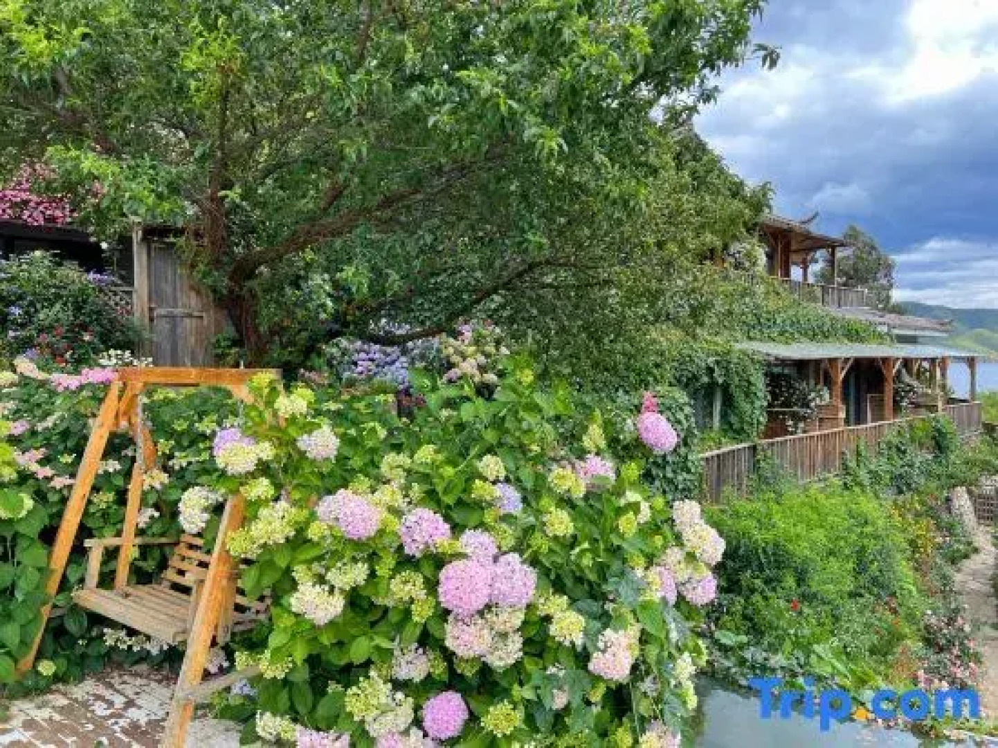 Tinghuatang Seaview Garden Inn