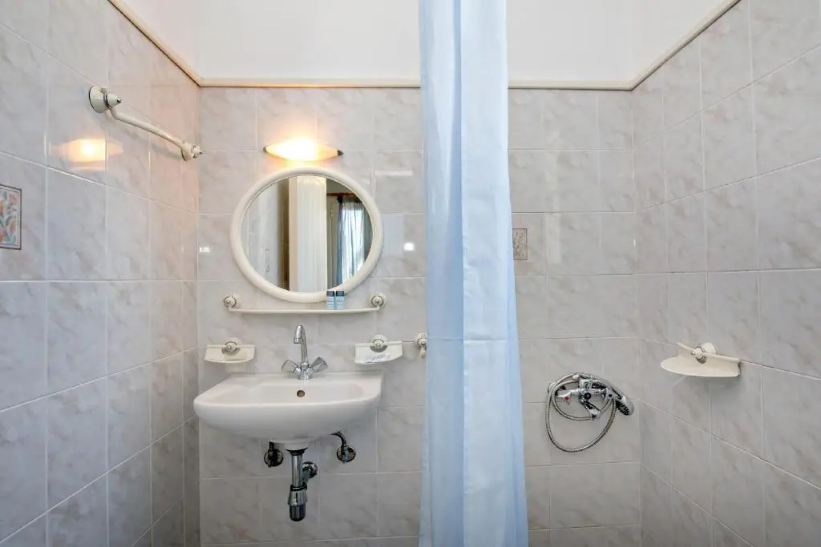 Irini Studios In Tinos