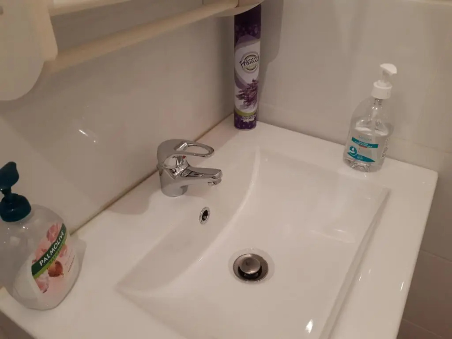 Appartement AAD1 Clamart 200 m du Tramway T6 st pavé blc avec cuisine séparée