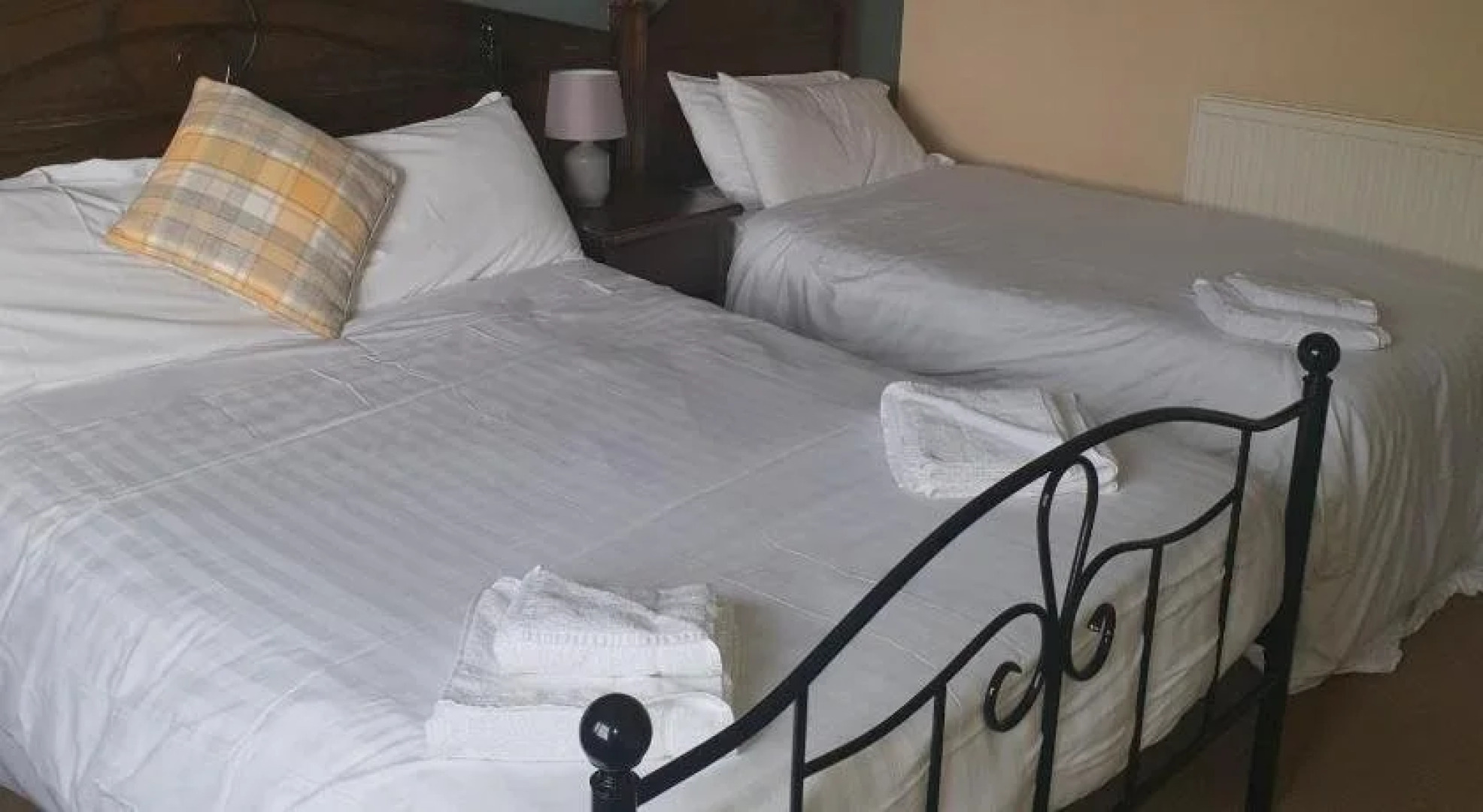 Queensberry Arms Hotel