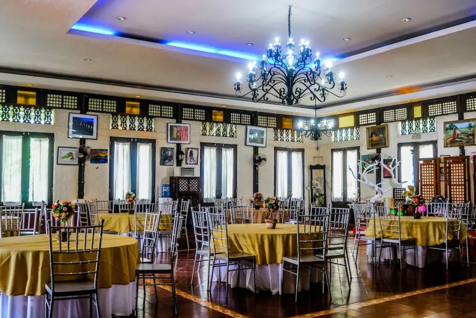 RedDoorz Plus @ Rio Grande de Laoag Resort Hotel Ilocos Norte (Quarantine Hotel)