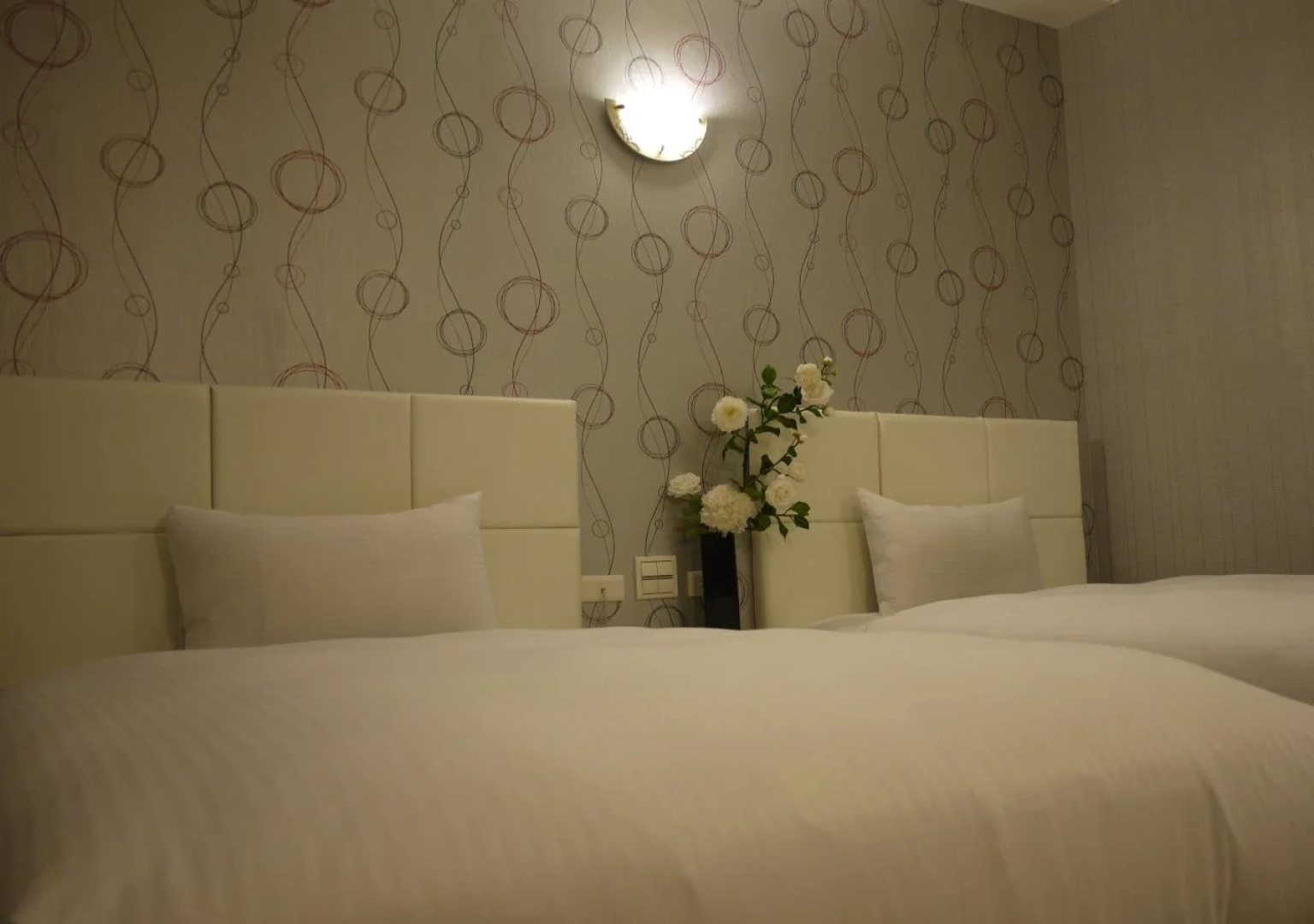 Just Enjoy Business Hotel