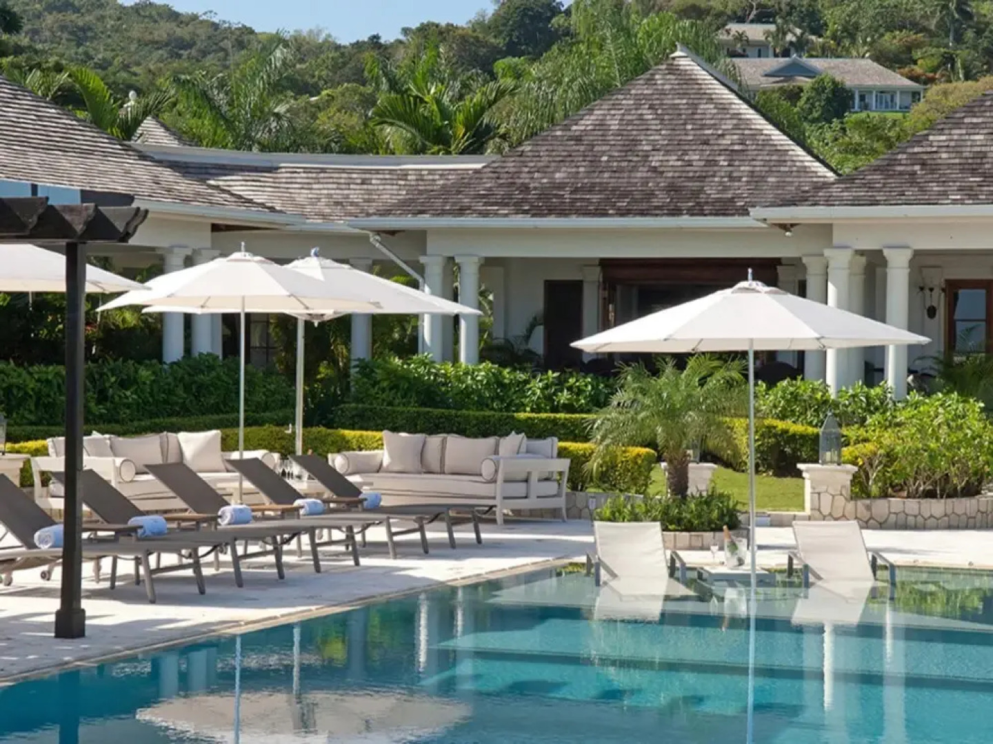 Sunny Vacation Villa 20