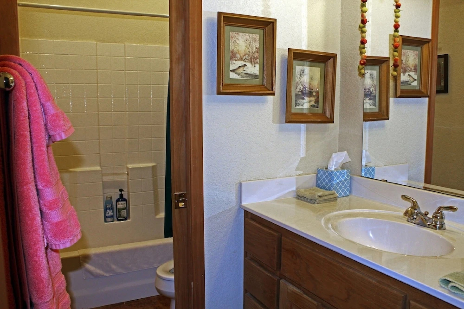 Prow'd House Bed & Breakfast