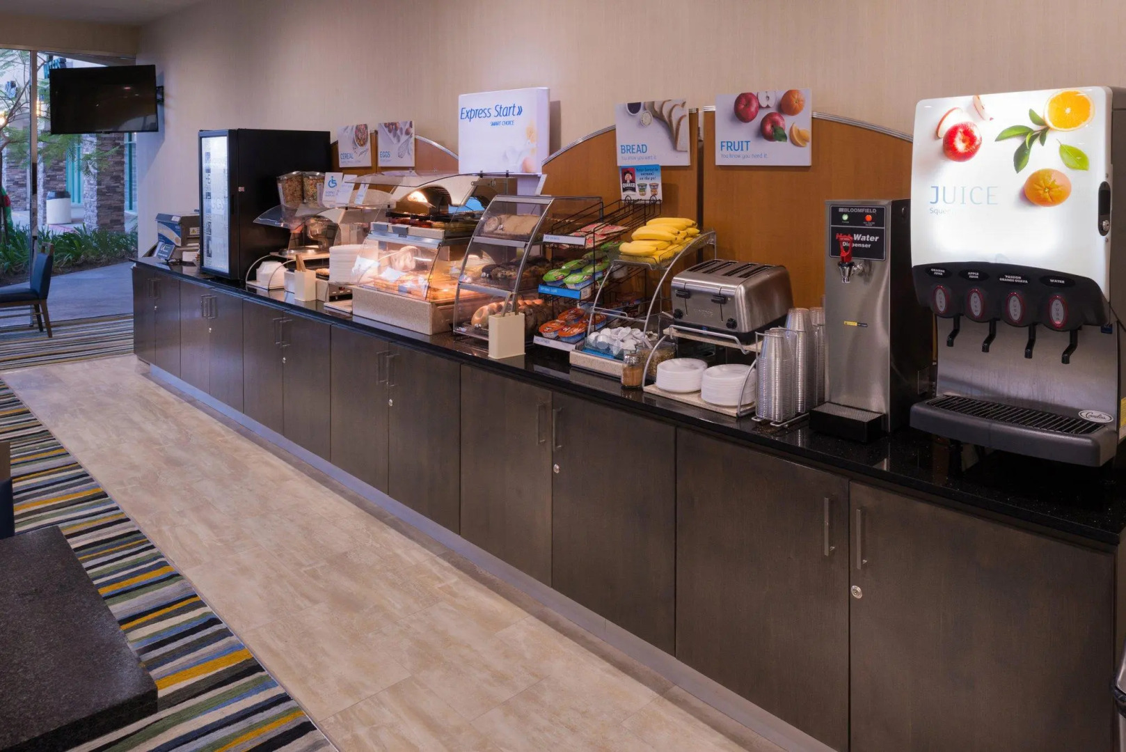 Holiday Inn Express & Suites Pasadena - Los Angeles by IHG
