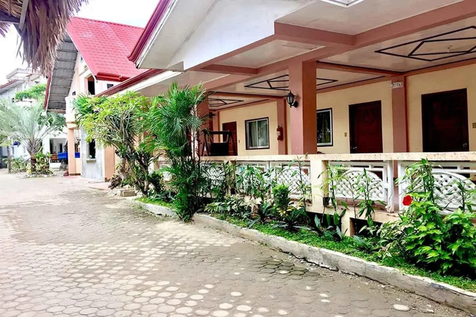 Pagudpud Rinnovati Beach Resort