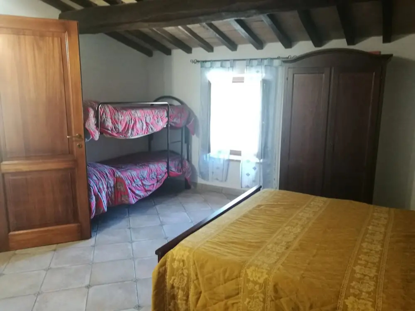 Apartment Iris 3 Bedrooms,2 Bath, Living Room 10 Pax