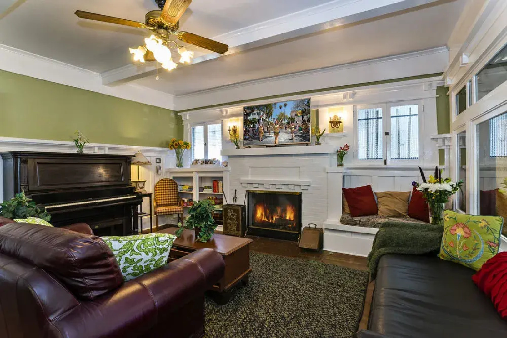 Old Yacht Club Inn Vacation Rentals