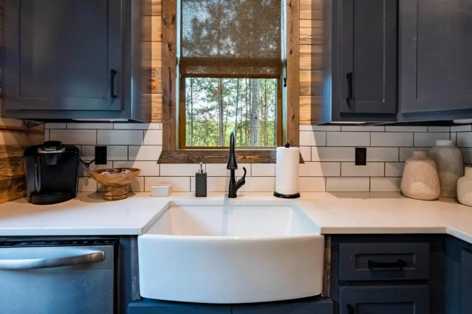 Vacana Unplugged, Sleeps 6, HotTub, FirePit, Pet Friendly