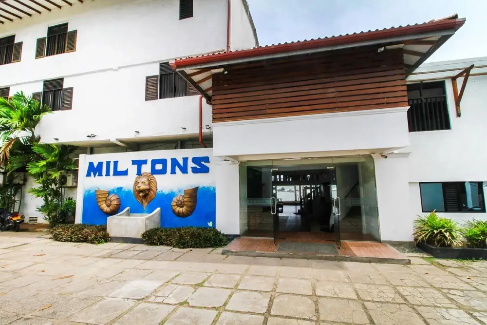 OYO 251 Milton Beach Resort