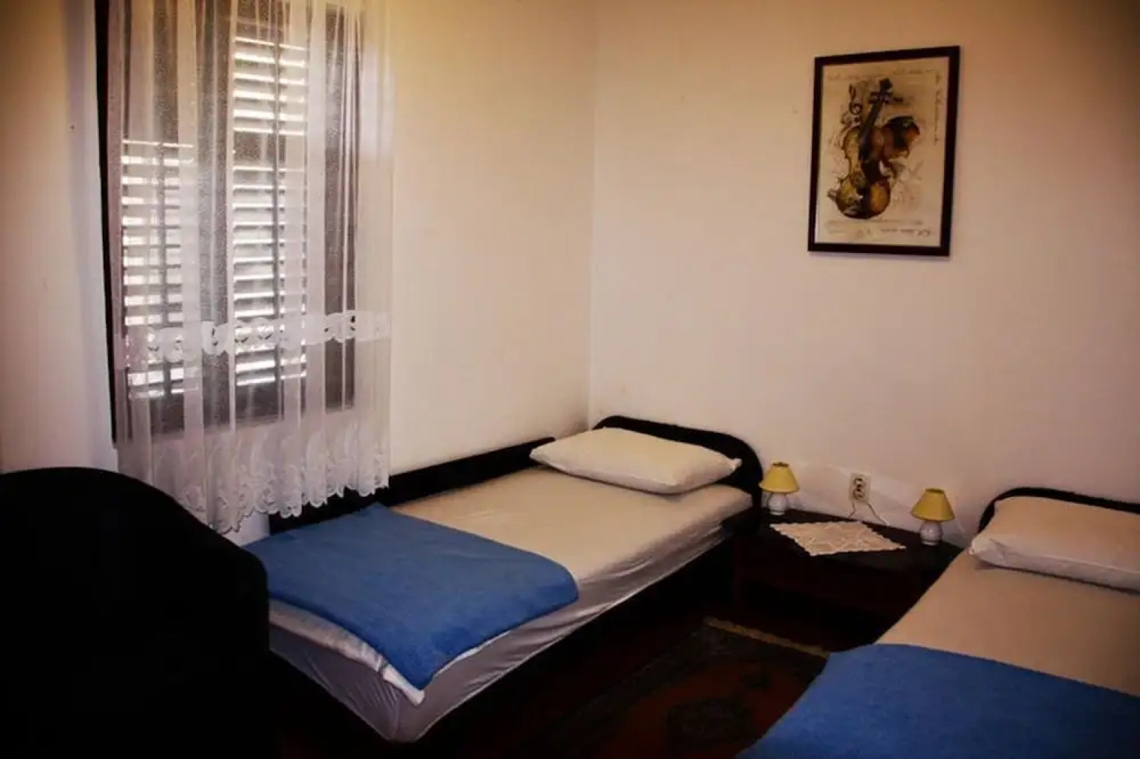 Maestro - 30m From the Beach & Parking - A1