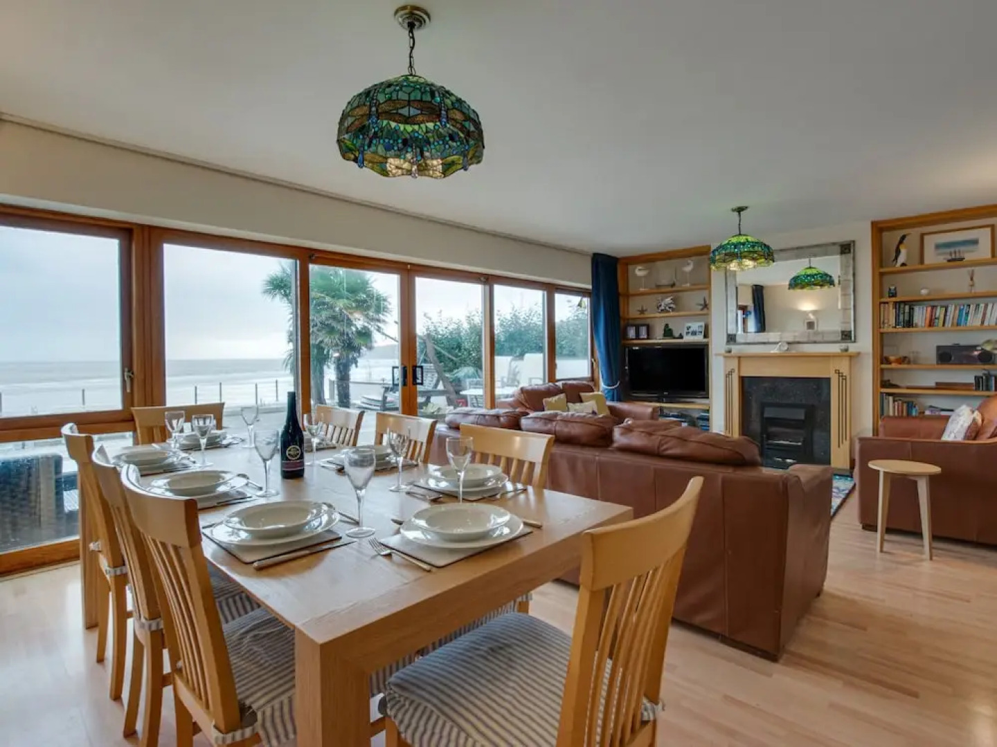 Wonderful Holiday Home With Beautiful Views and Sliding Doors to a Luxury Terrace
