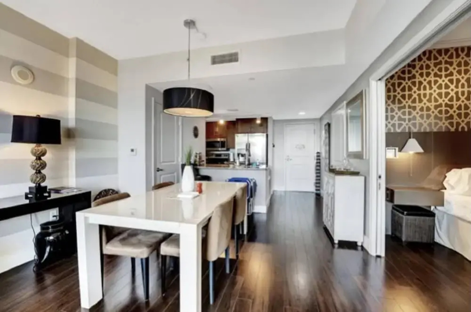 309n Sunrise Suite1 Bedroom, Pools, Jacuzzi, Beach, Shops & Dog Friendly