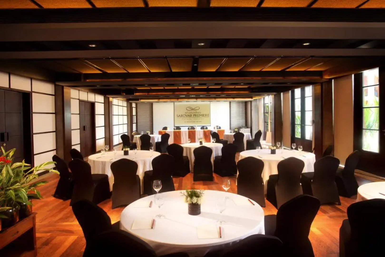 Vasundhara Sarovar Premiere