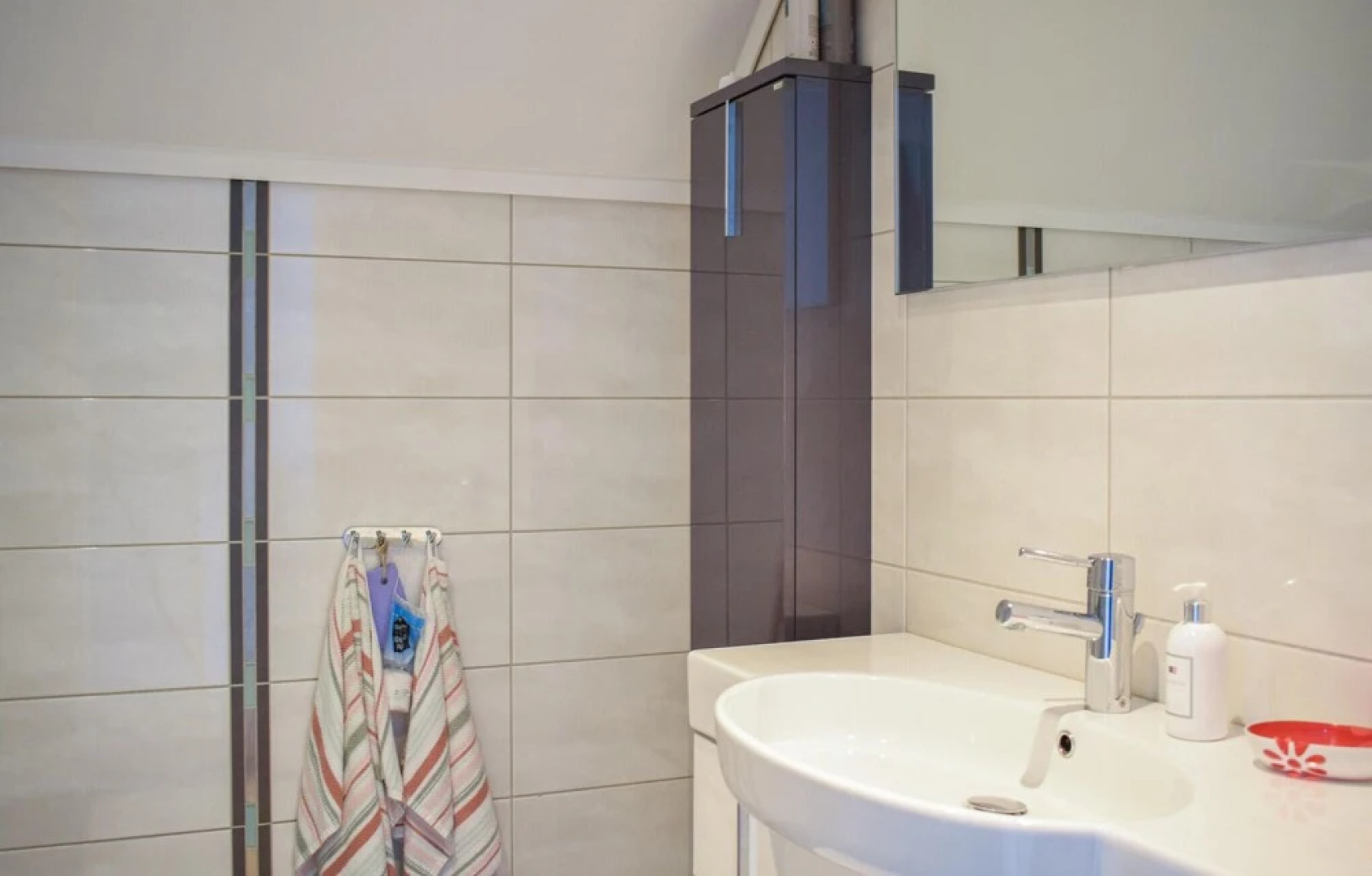 Amazing Home in Herdla With Wifi and 4 Bedrooms