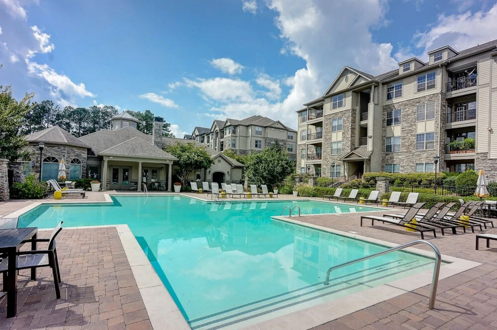 Apartment near Suntrust Park