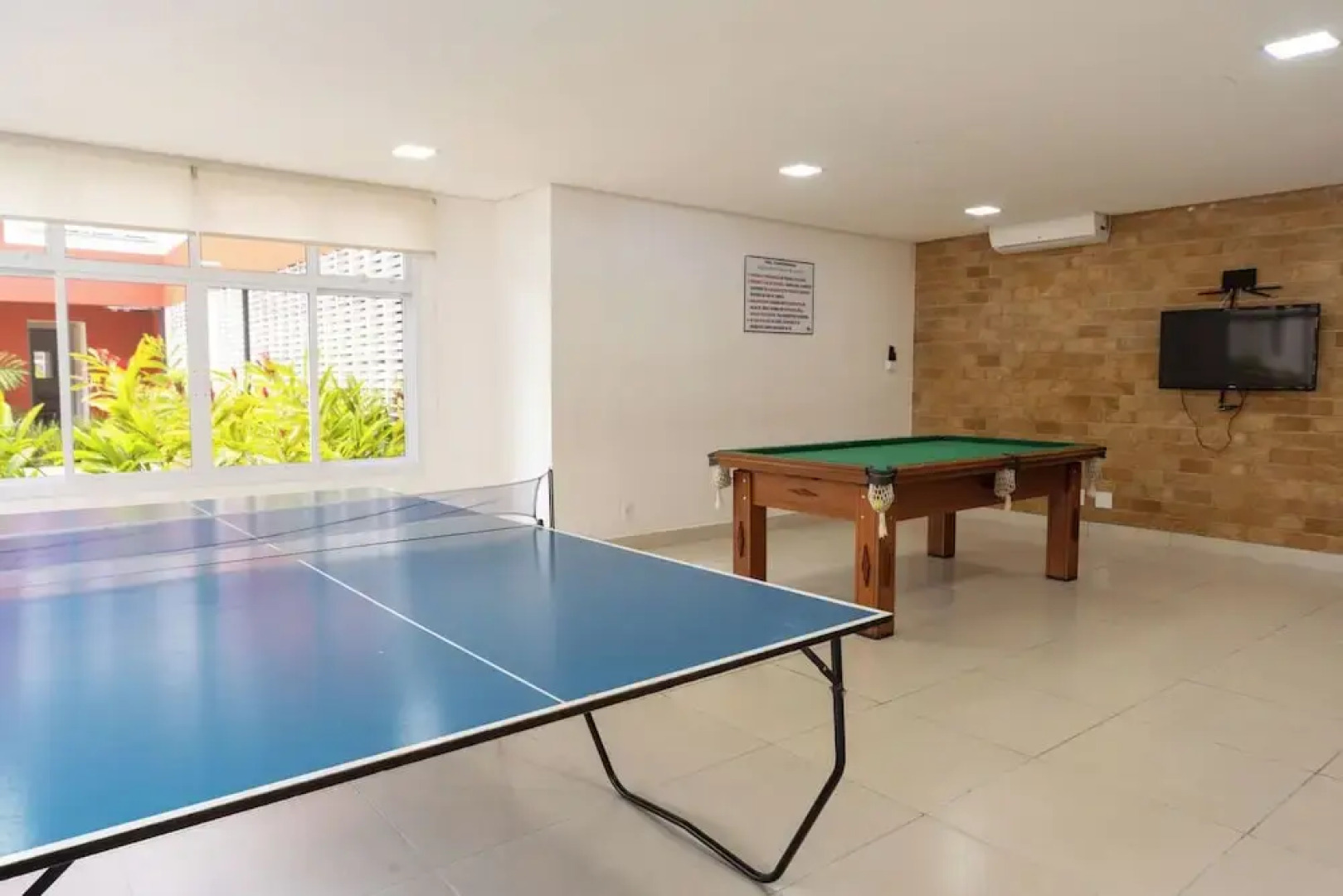 Apto c Piscina e Brinquedoteca a 400m da Praia