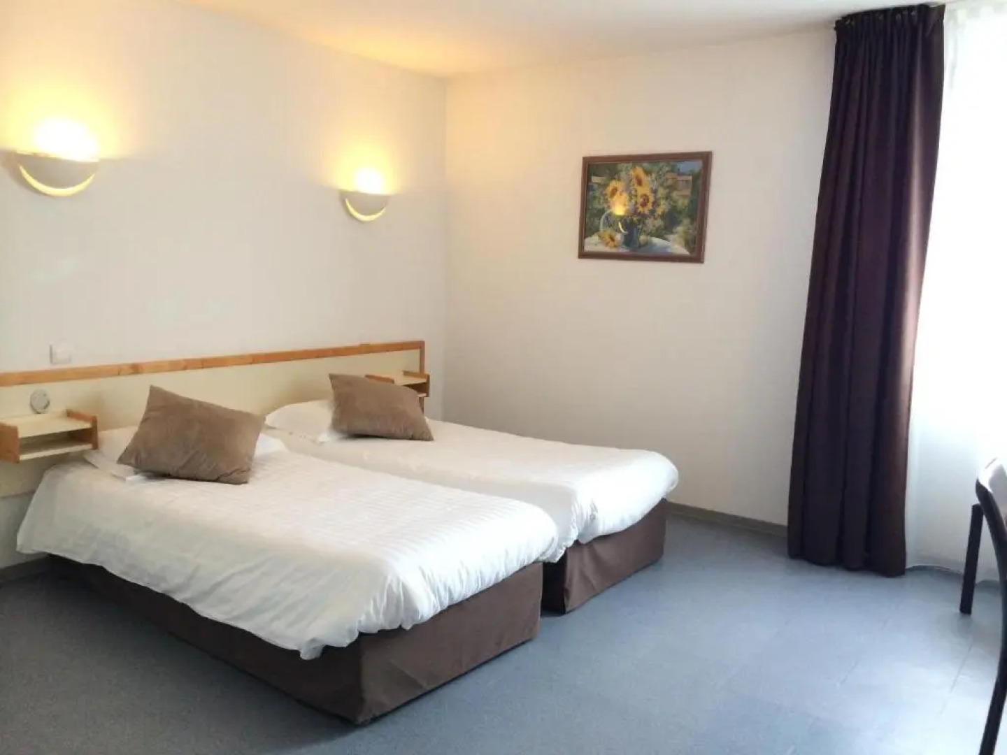 H¿tel-Restaurant Le Calice Du Gevaudan - A75