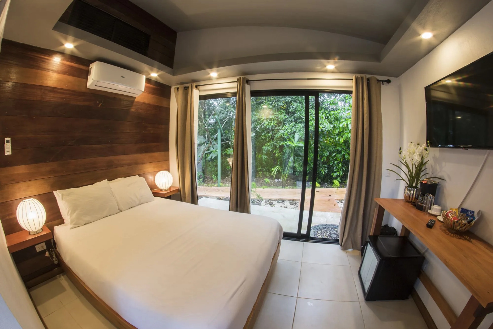 Tifakara Boutique Hotel & Birding Oasis