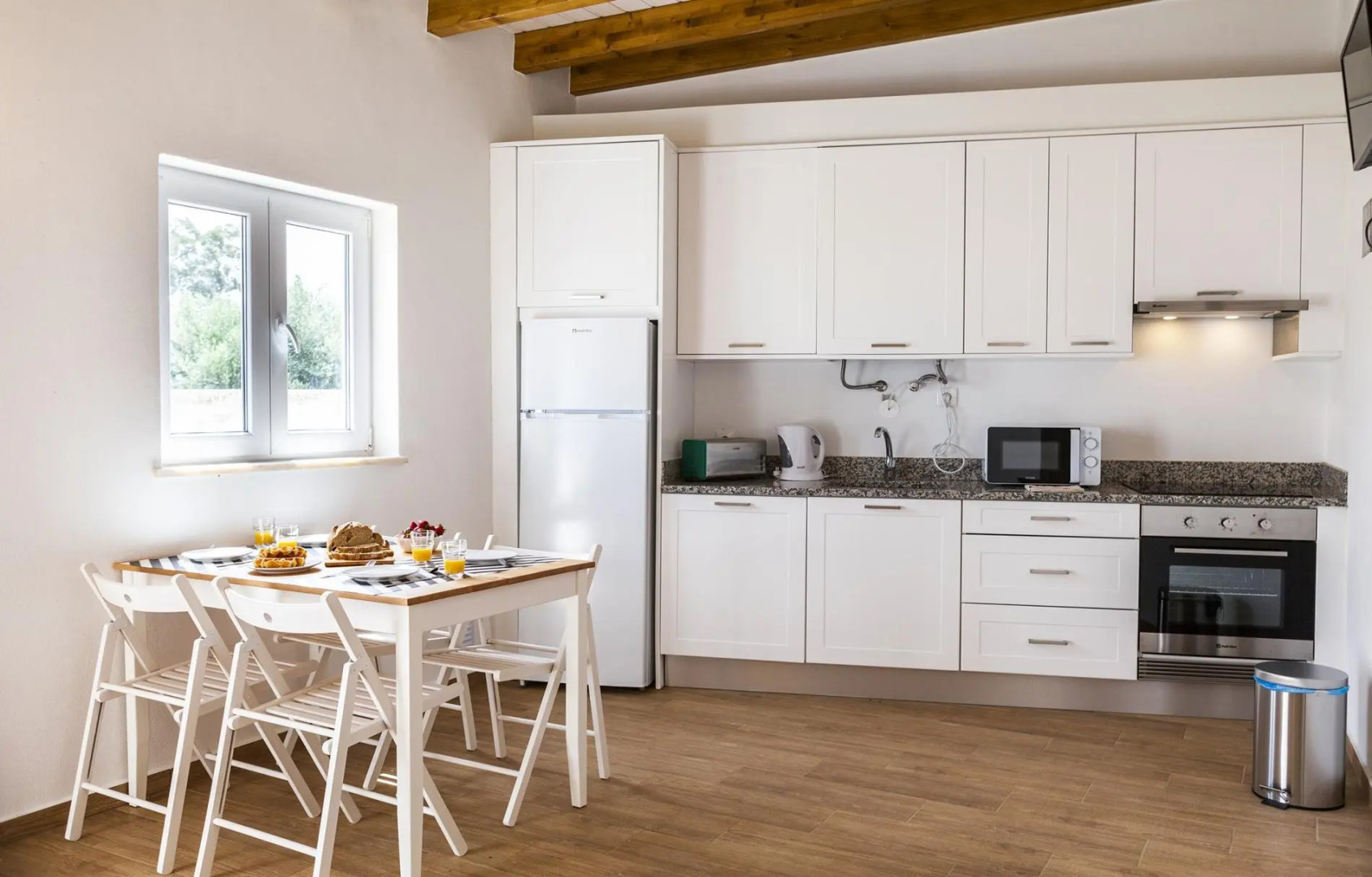 I 5 - 3 Bed Apartment in St. Johns Countryside Getaway