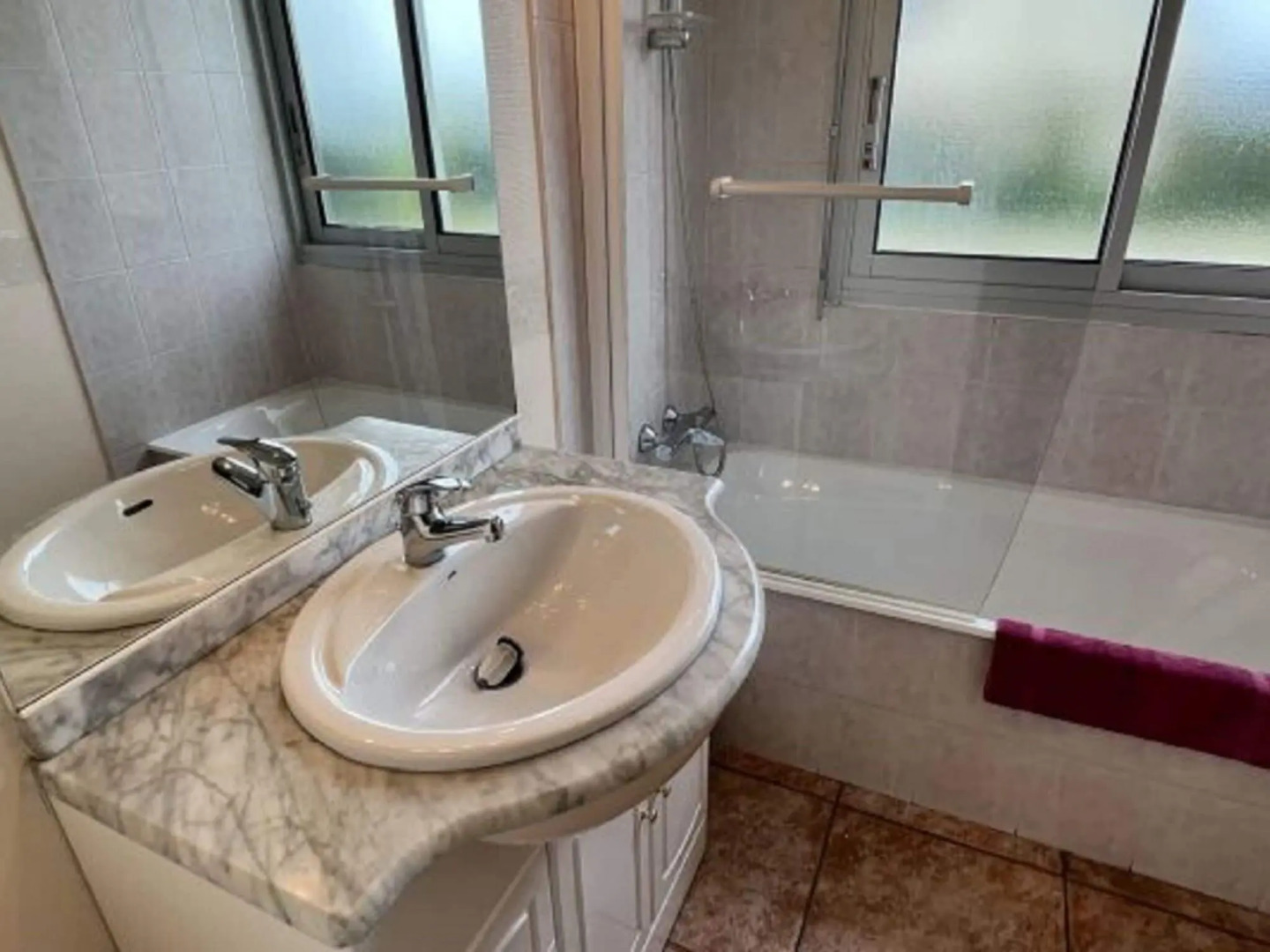 Attractive holiday home in Moëlan-sur-Mer with garden