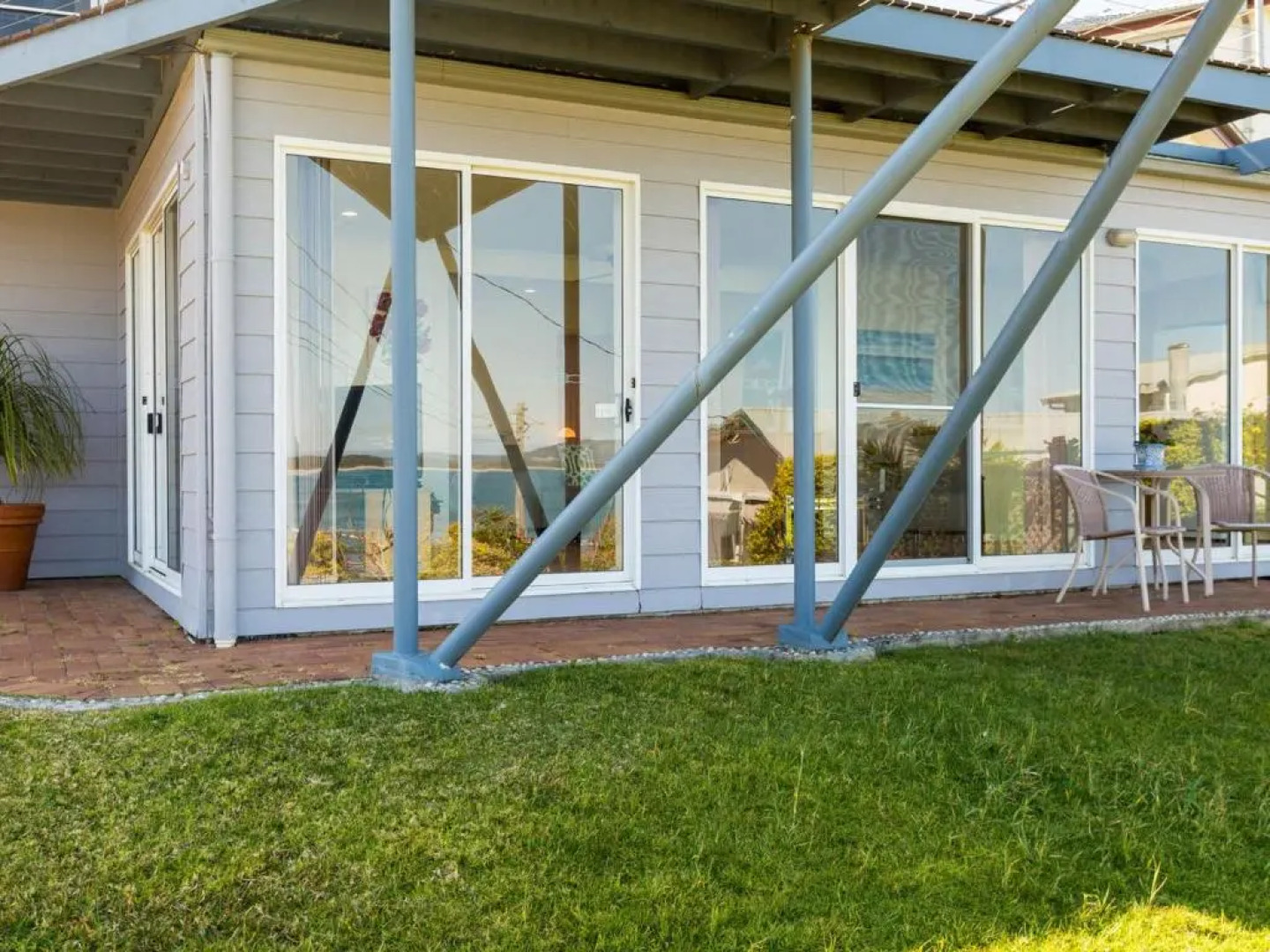 ALEXANDRA SUITE Gerroa 4pm Check Out Sundays