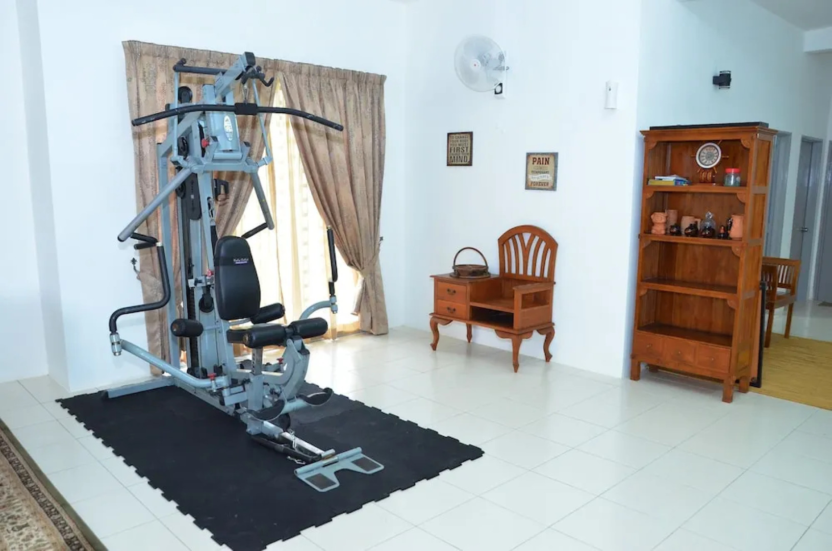 Nur Banglo Homestay Port Dickson