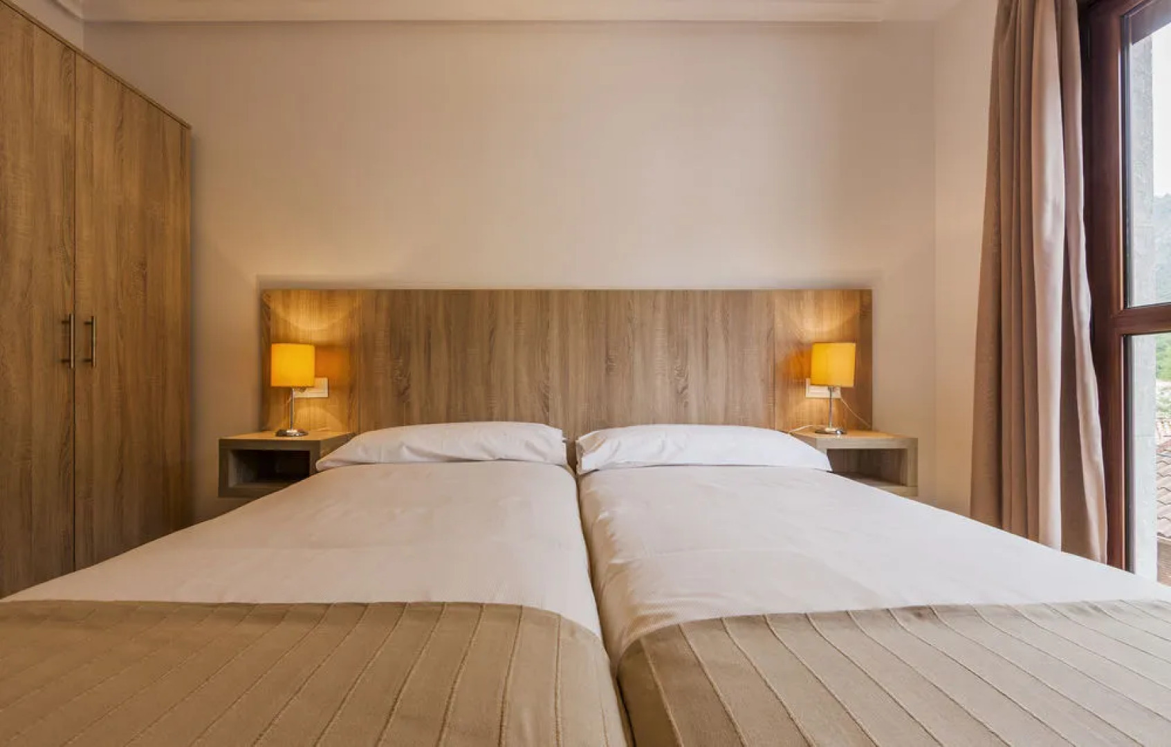 Apartamentos El Caxigu