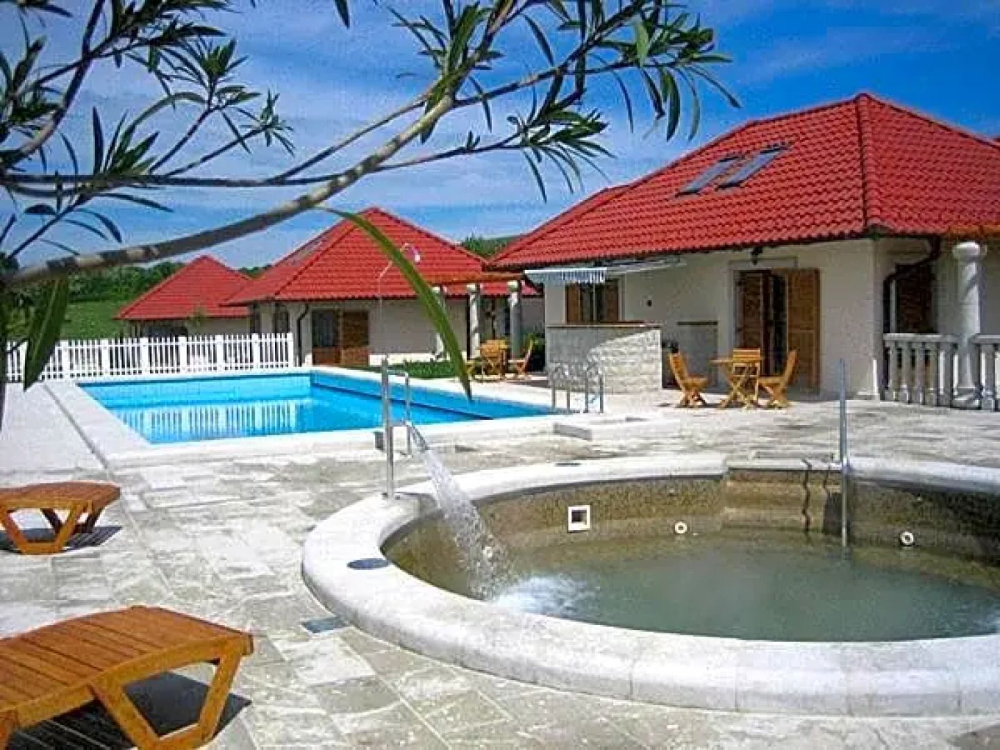 Egri Korona Borhaz es Wellness Hotel