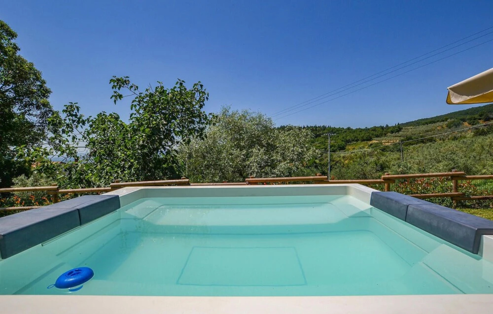 Stunning Home in Arezzo With 5 Bedrooms, Jacuzzi and Wifi