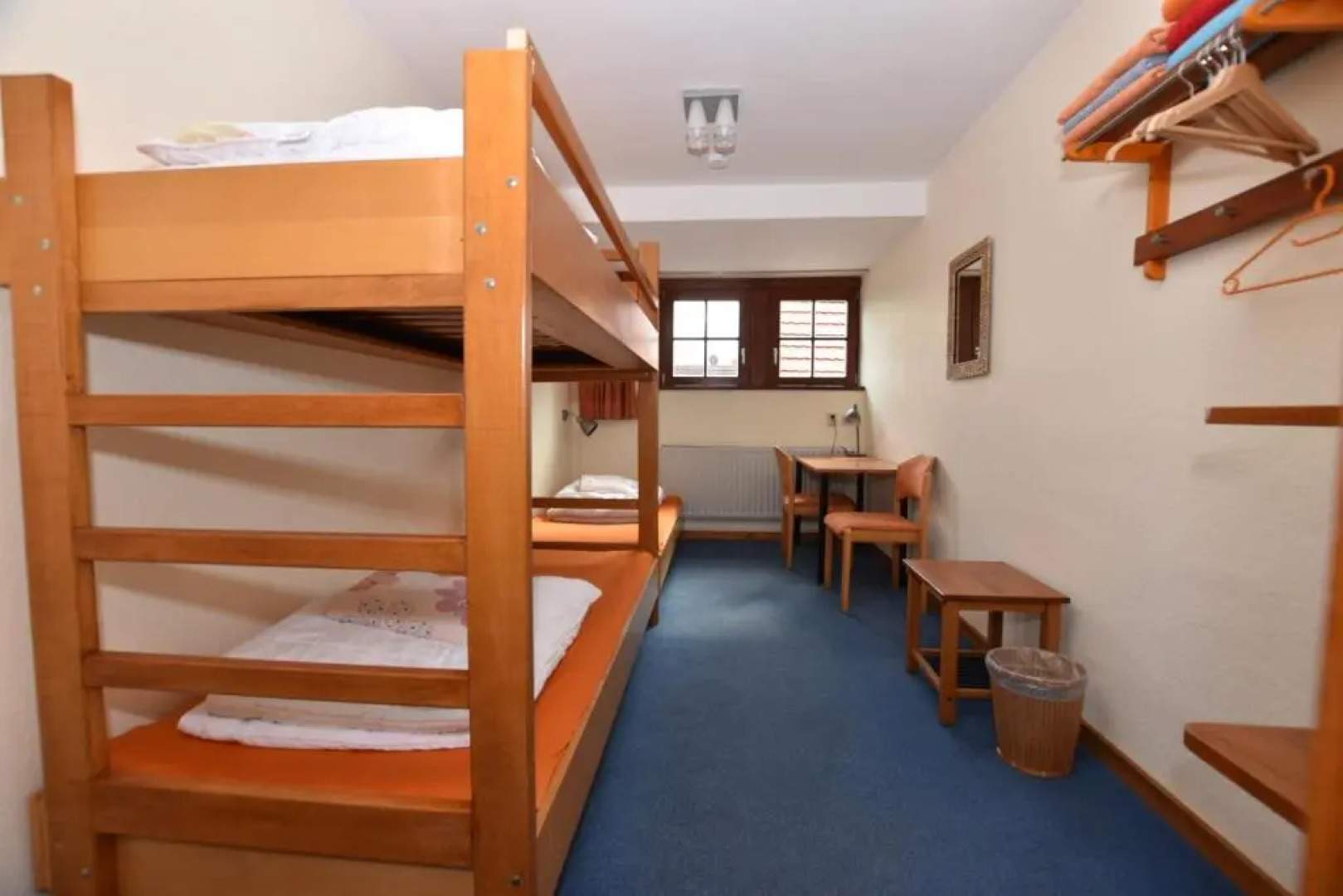 Herberge Orange - Hostel